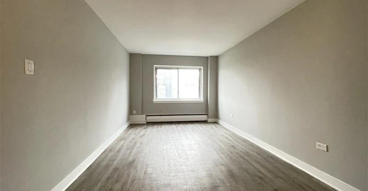 Line 01-1225 Saint Marc Street, Montréal, QC, H3H 2E7 - 7