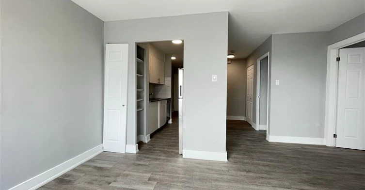 Line 02-1225 Saint Marc Street, Montréal, QC, H3H 2E7 - 8