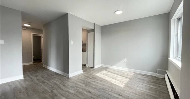 Line 03-1225 Saint Marc Street, Montréal, QC, H3H 2E7 - 10