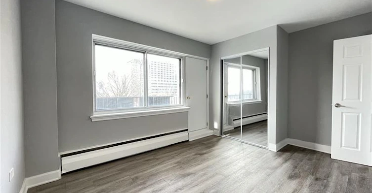 Line 03-1225 Saint Marc Street, Montréal, QC, H3H 2E7 - 22
