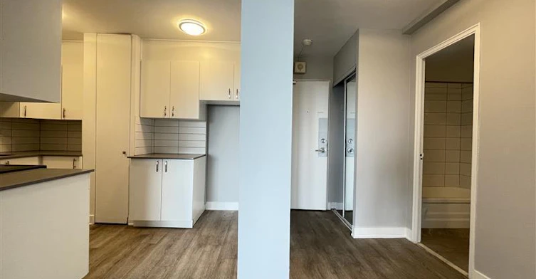 Line 05-1225 Saint Marc Street, Montréal, QC, H3H 2E7 - 9