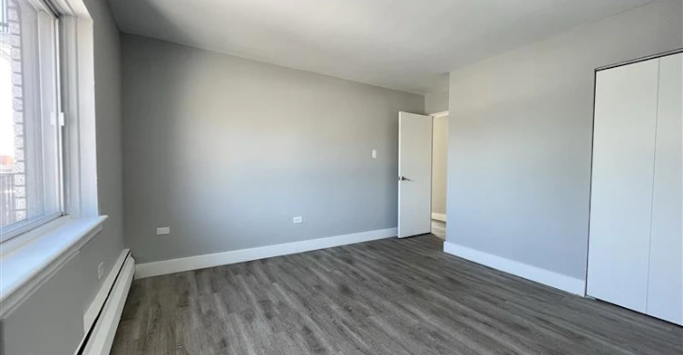 Line 06-1225 Saint Marc Street, Montréal, QC, H3H 2E7 - 9