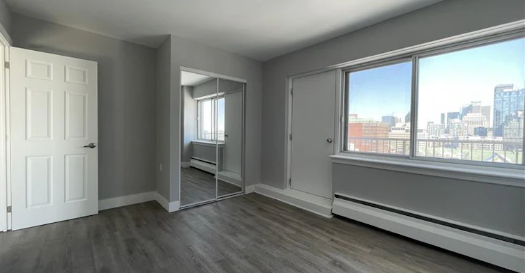 Line 06-1225 Saint Marc Street, Montréal, QC, H3H 2E7 - 35