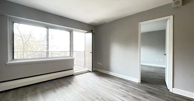 Line 09-1225 Saint Marc Street, Montréal, QC, H3H 2E7 - 15