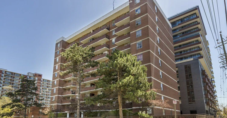 105-20 Elizabeth Street N, Mississauga, ON, L5G 2Z1 - 12