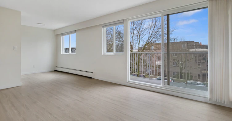 114-2333 Oxford Street, Vancouver, BC, V5L 1G5 - 2