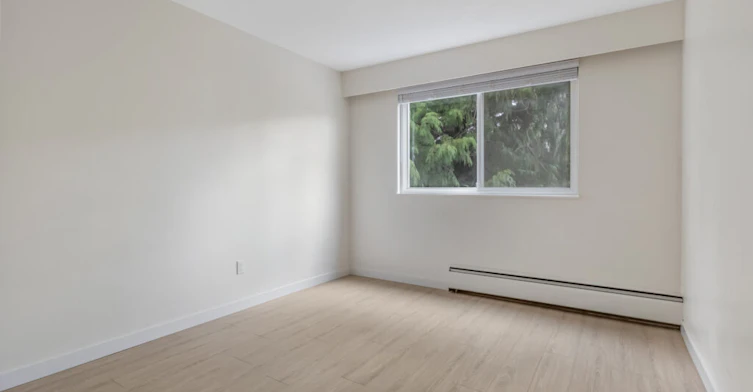 114-2333 Oxford Street, Vancouver, BC, V5L 1G5 - 5