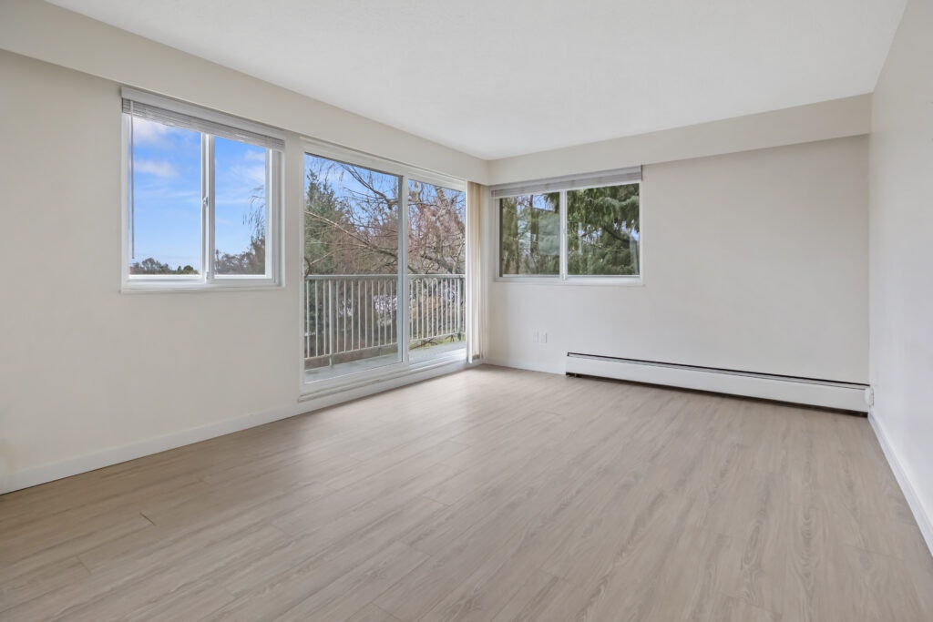 210-2333 Oxford Street, Vancouver, BC, V5L 1G5