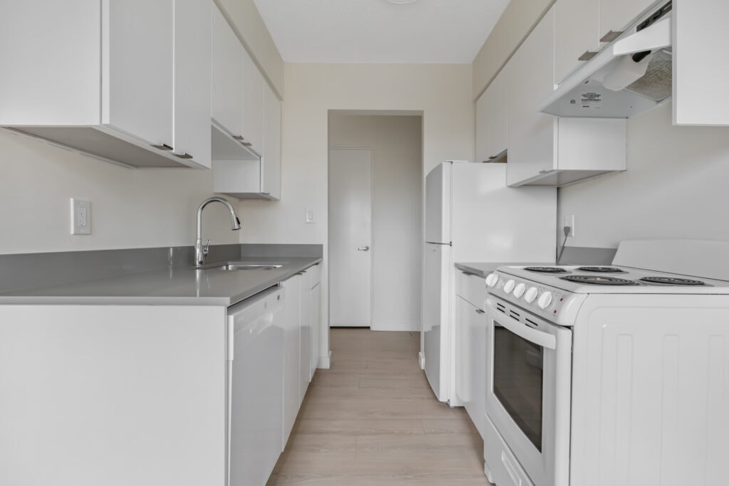 210-2333 Oxford Street, Vancouver, BC, V5L 1G5 - 3