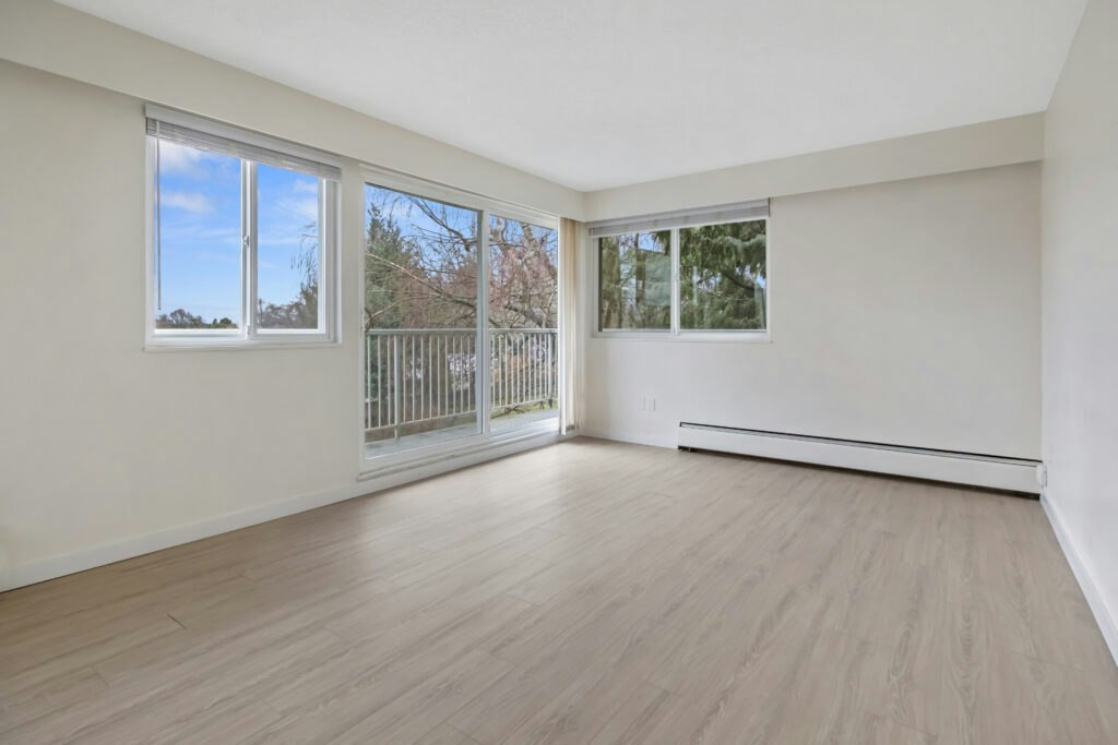 216-2333 Oxford Street, Vancouver, BC, V5L 1G5