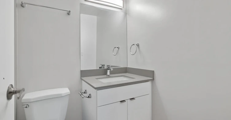 216-2333 Oxford Street, Vancouver, BC, V5L 1G5 - 6