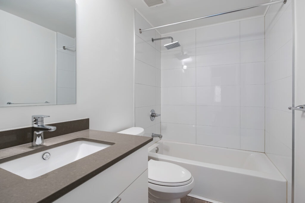 202-225 North Garden Drive, Vancouver, BC, V5L 3E8 - 8