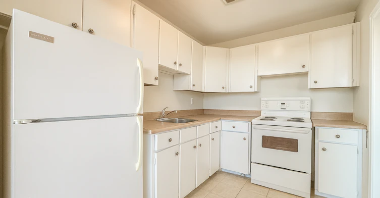 308-38 Dixington Crescent, Toronto, ON, M9P 2K4 - 12