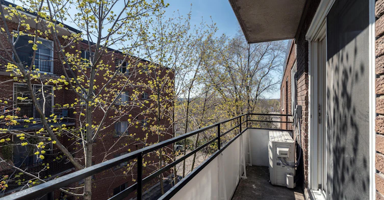 207-2194 King Street East, Hamilton, ON, L8K 1W6 - 8