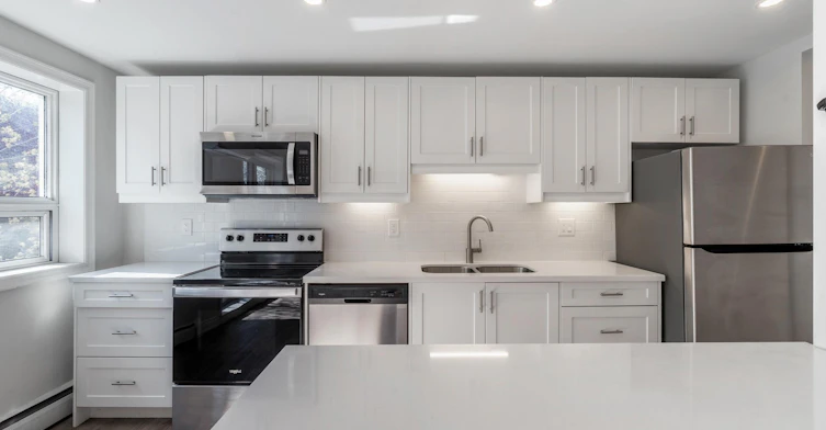 207-2194 King Street East, Hamilton, ON, L8K 1W6 - 4
