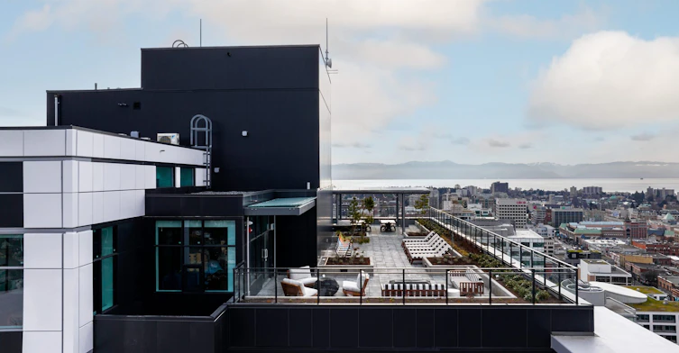 1009-1700 Blanshard Street, Victoria, BC, V8W 0G8 - 5