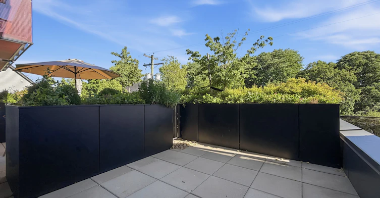 211-2511 Carolina Street, Vancouver, BC, V5T 3S8 - 3