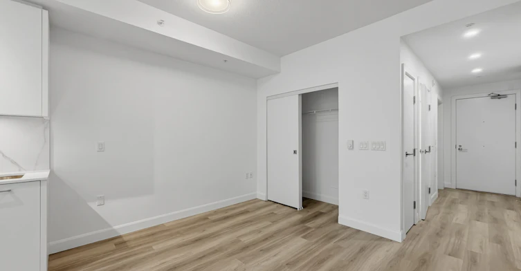 211-2511 Carolina Street, Vancouver, BC, V5T 3S8 - 4