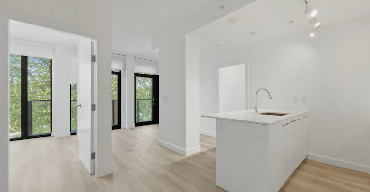 302-2511 Carolina Street, Vancouver, BC, V5T 3S8