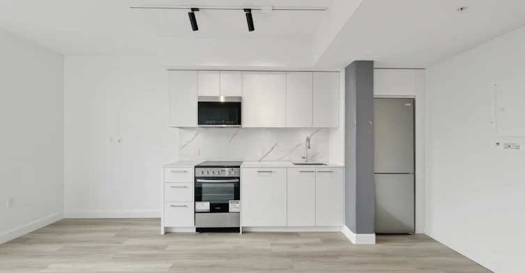 604-2511 Carolina Street, Vancouver, BC, V5T 3S8 - 2