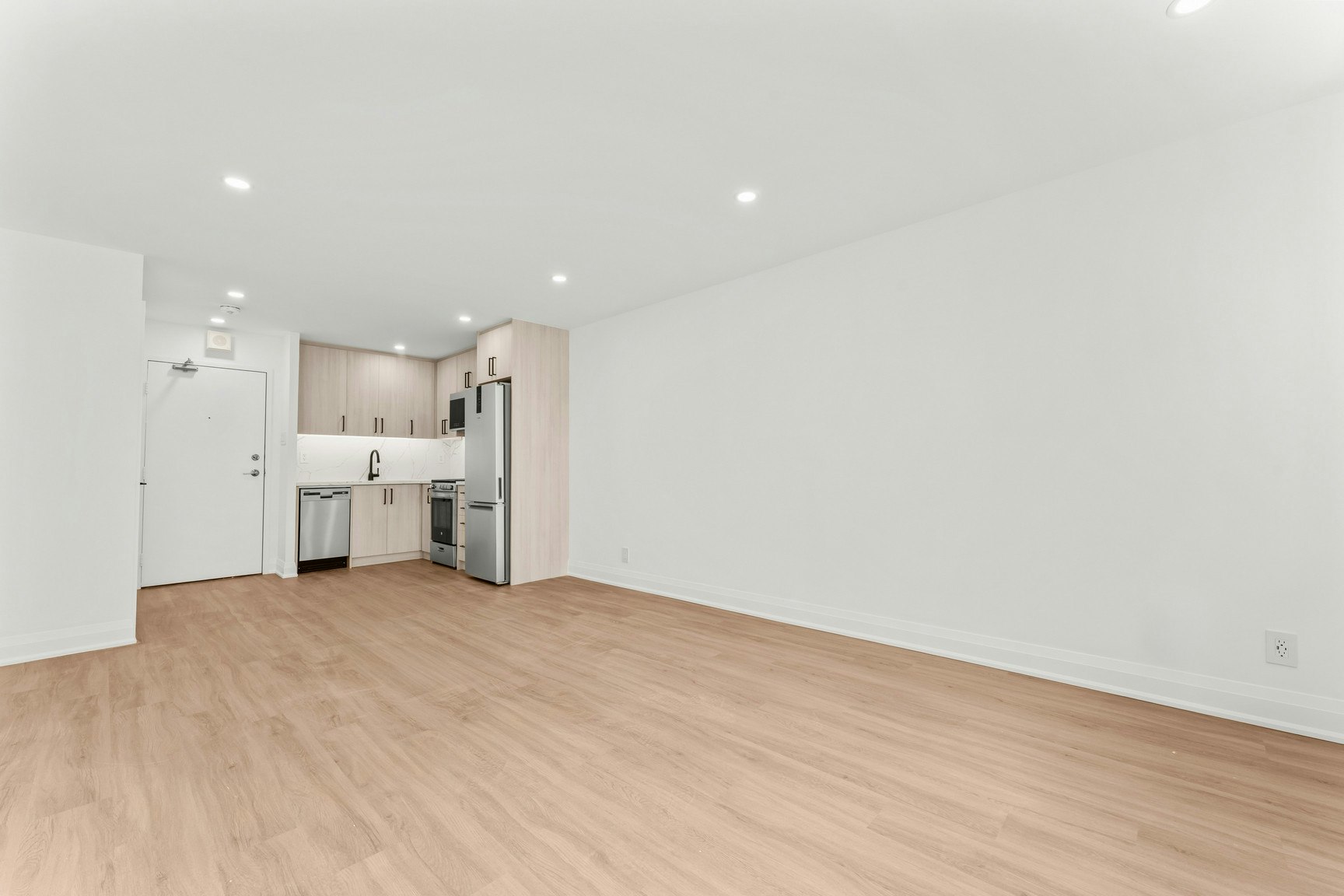 07A-44 Charles Street West, Toronto, ON, M4Y 1R7