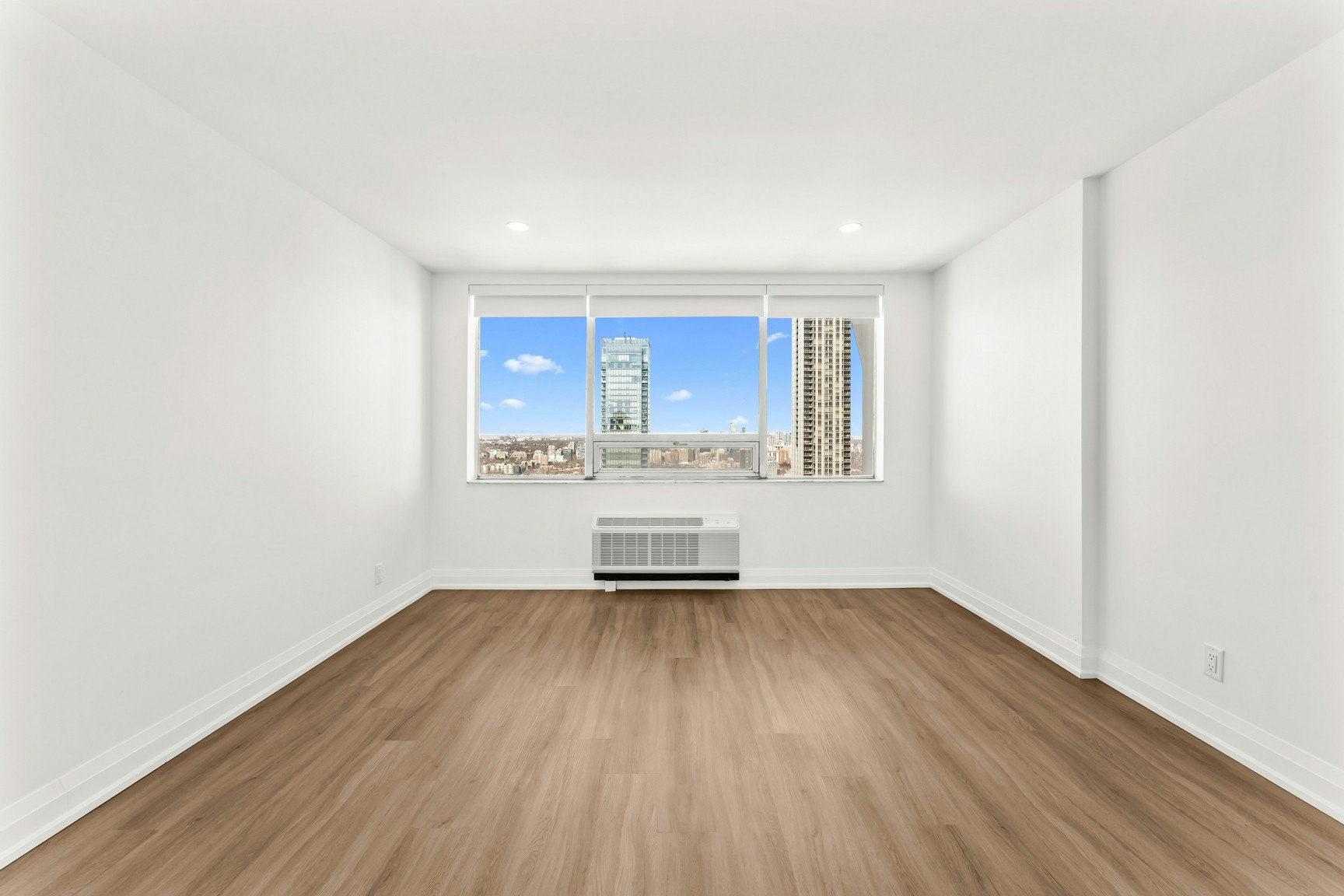 01A-44 Charles Street West, Toronto, ON, M4Y 1R7 - 5