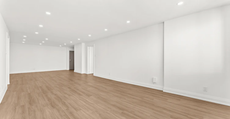 06A-44 Charles Street West, Toronto, ON, M4Y 1R7 - 5