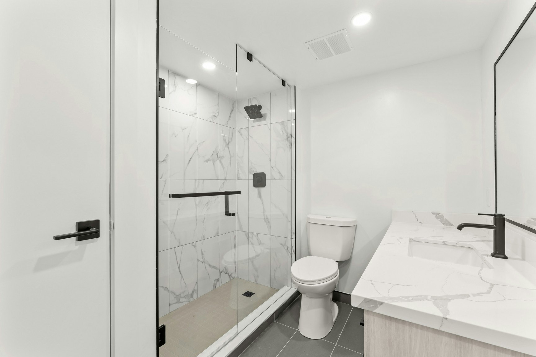 06A-44 Charles Street West, Toronto, ON, M4Y 1R7 - 12