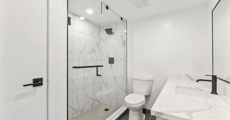 06A-44 Charles Street West, Toronto, ON, M4Y 1R7 - 12