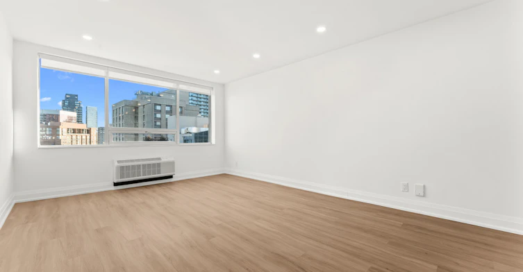 17A-44 Charles Street West, Toronto, ON, M4Y 1R7 - 4
