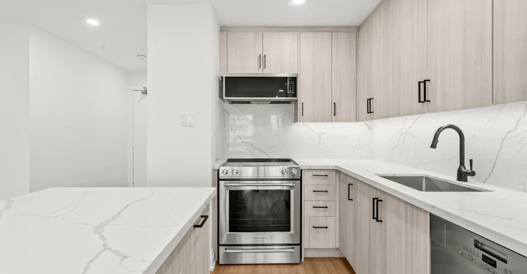 17A-44 Charles Street West, Toronto, ON, M4Y 1R7 - 6