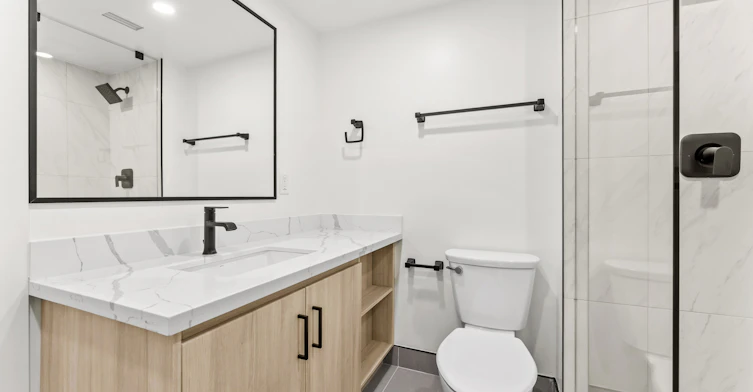 10A-44 Charles Street West, Toronto, ON, M4Y 1R7 - 12