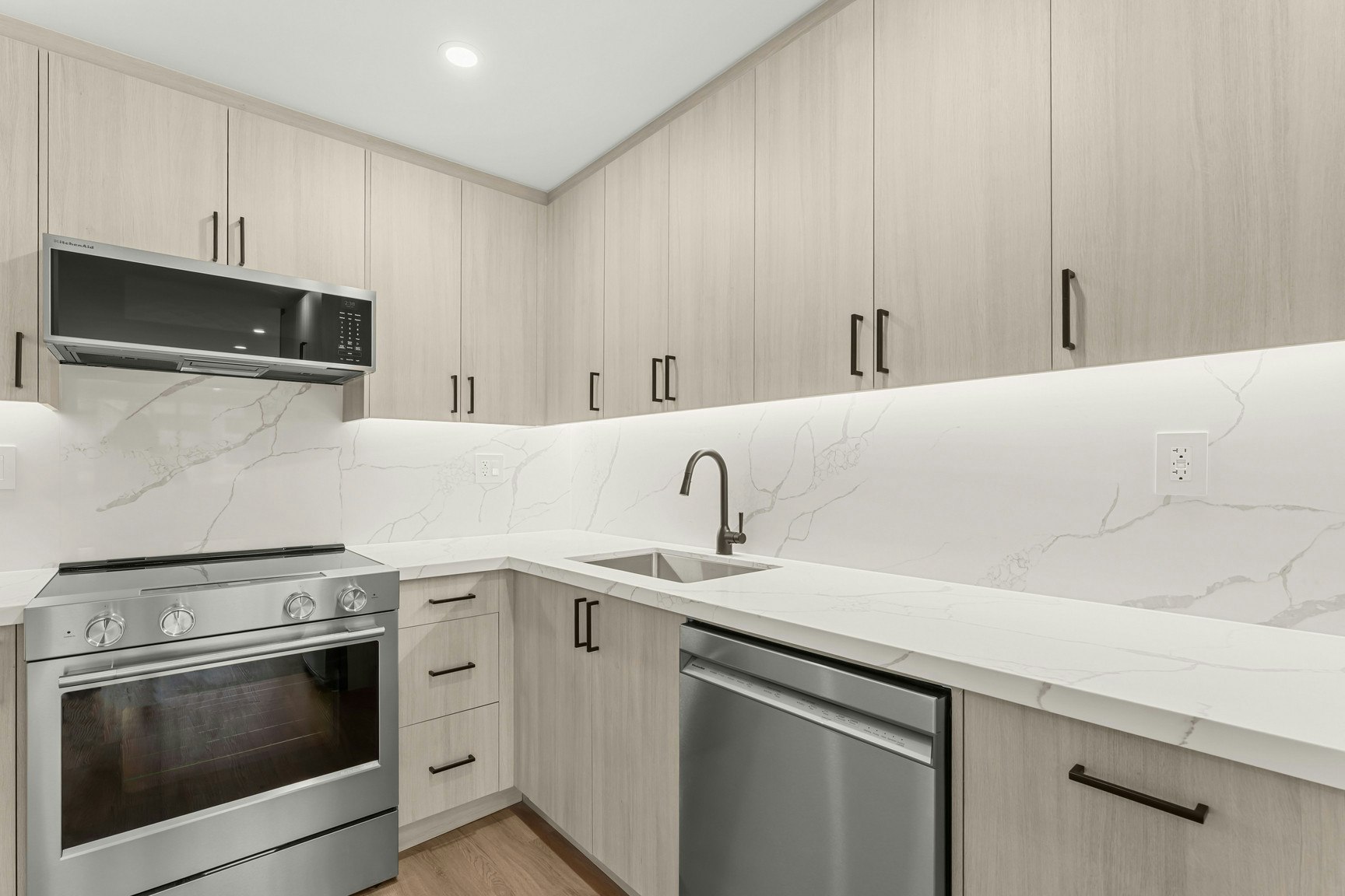 11A-44 Charles Street West, Toronto, ON, M4Y 1R7 - 8