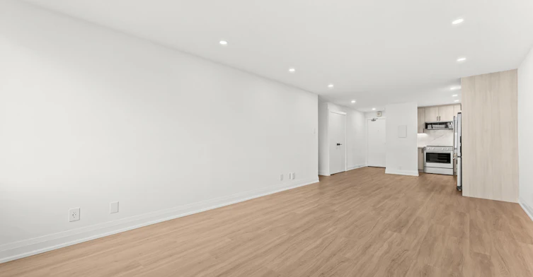 11A-44 Charles Street West, Toronto, ON, M4Y 1R7