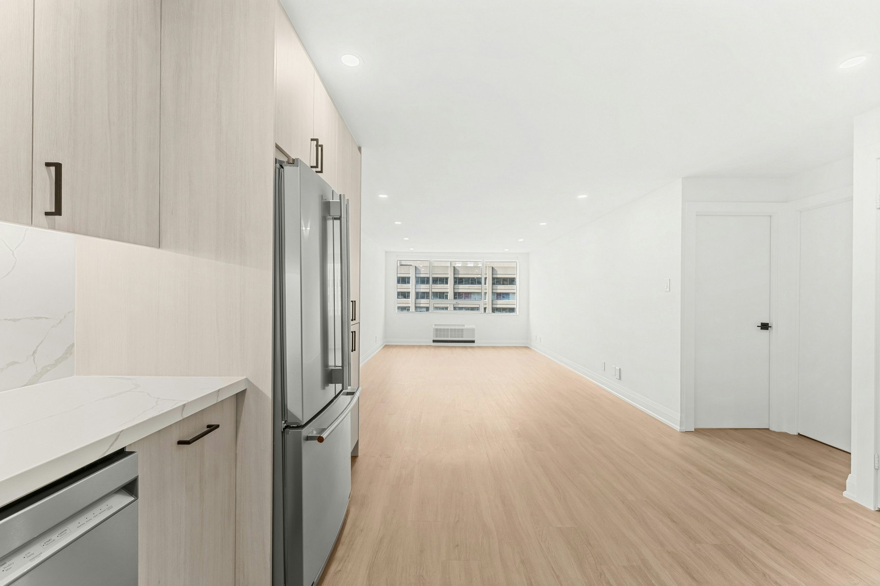 11A-44 Charles Street West, Toronto, ON, M4Y 1R7 - 9