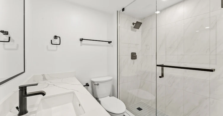 10A-44 Charles Street West, Toronto, ON, M4Y 1R7 - 11