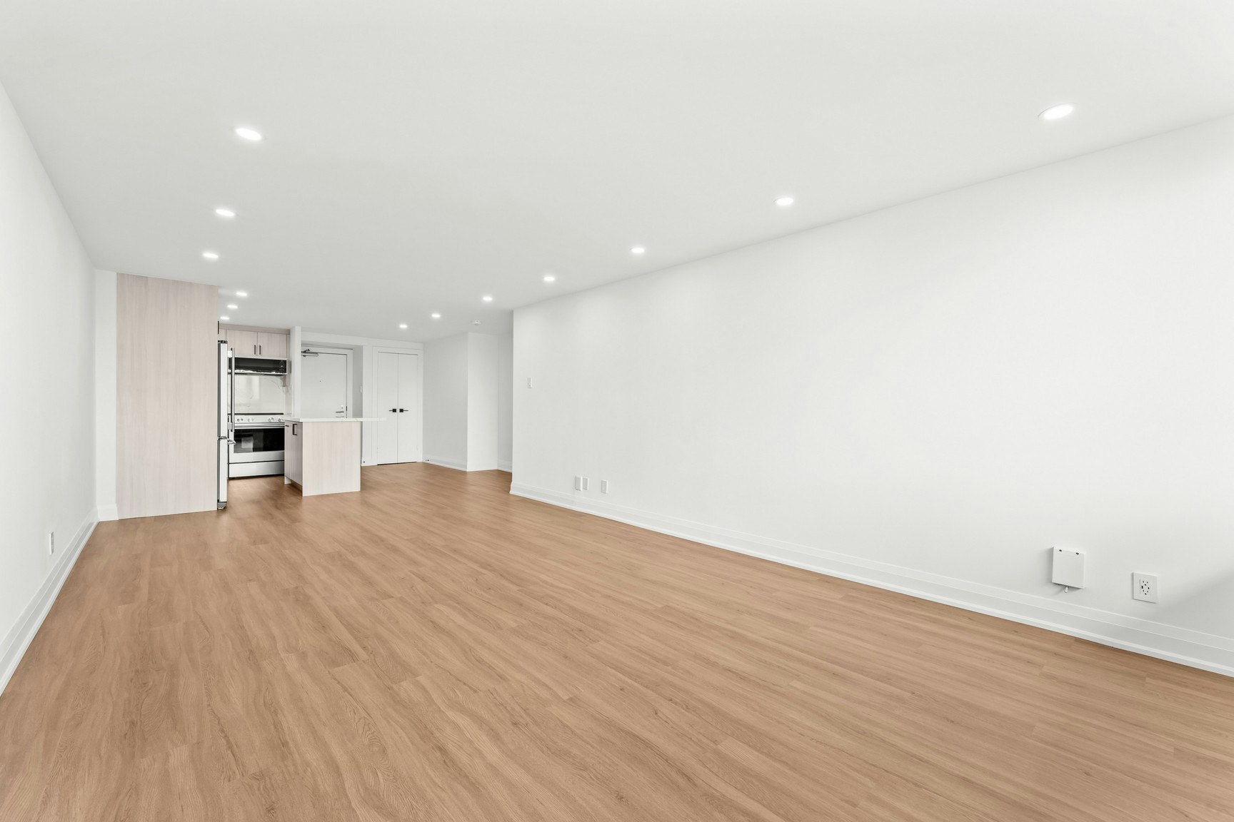 12B-44 Charles Street West, Toronto, ON, M4Y 1R7 - 2