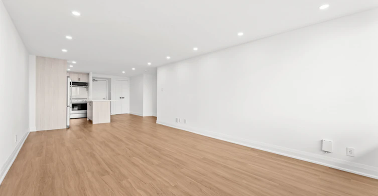 12B-44 Charles Street West, Toronto, ON, M4Y 1R7 - 2