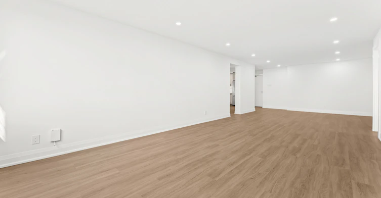 4B-44 Charles Street West, Toronto, ON, M4Y 1R7
