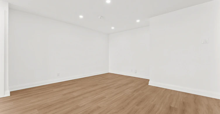 4B-44 Charles Street West, Toronto, ON, M4Y 1R7 - 8