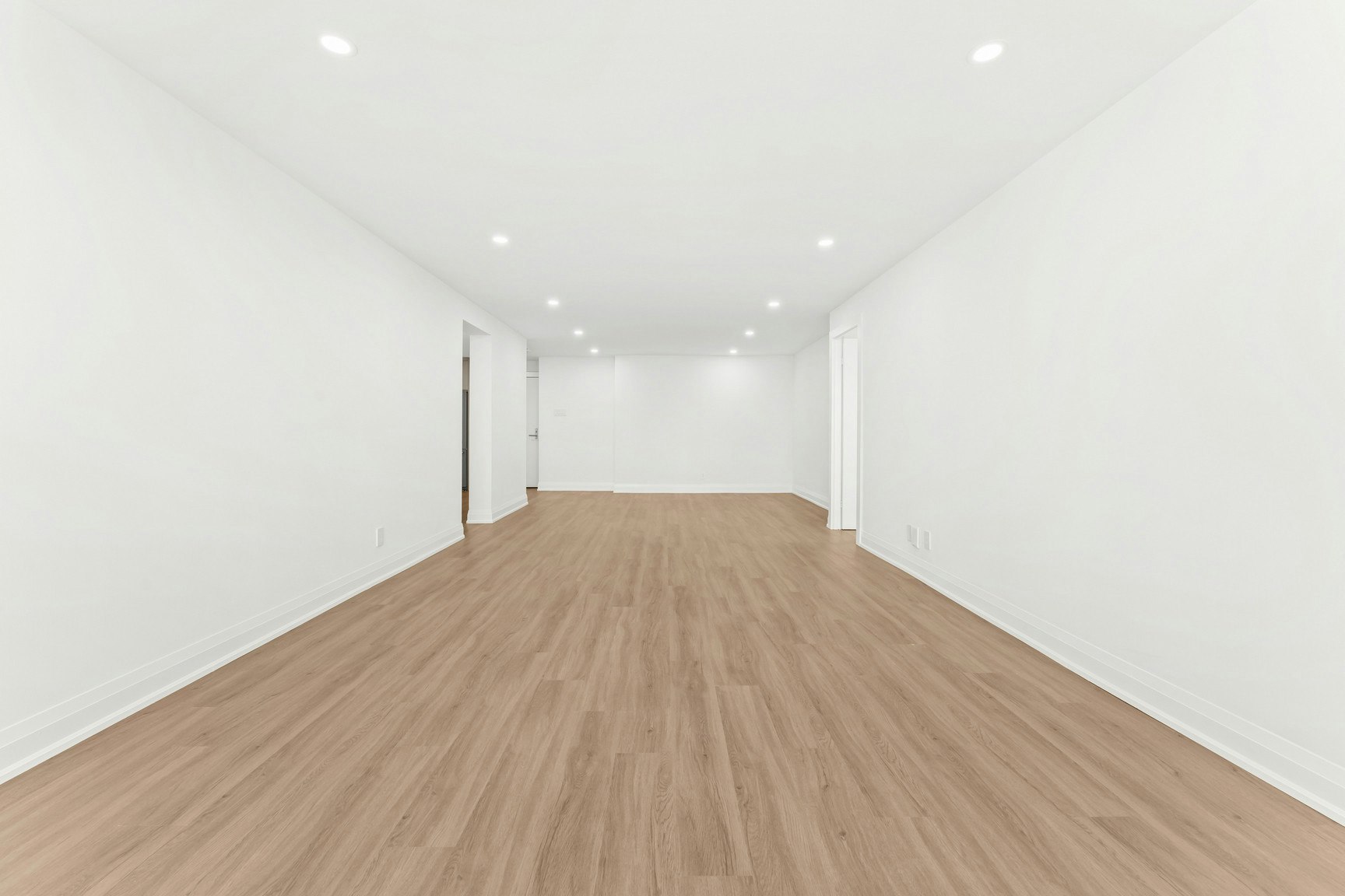 4B-44 Charles Street West, Toronto, ON, M4Y 1R7 - 2