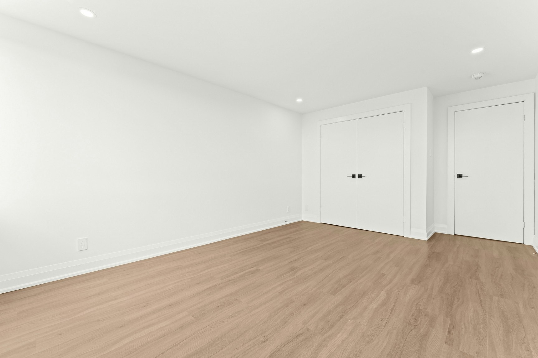 4B-44 Charles Street West, Toronto, ON, M4Y 1R7 - 11
