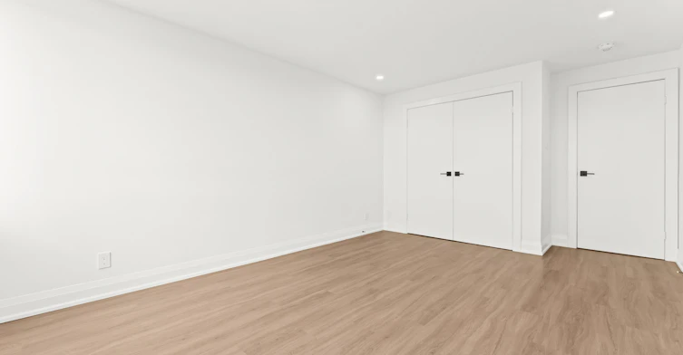 4B-44 Charles Street West, Toronto, ON, M4Y 1R7 - 11