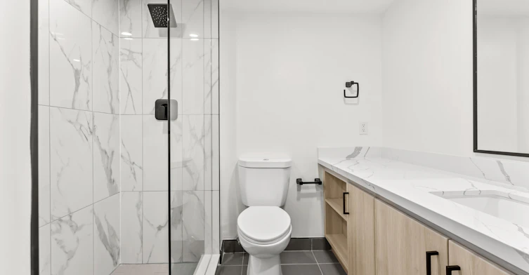 4B-44 Charles Street West, Toronto, ON, M4Y 1R7 - 11