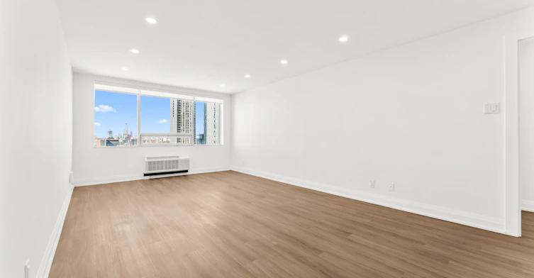 4B-44 Charles Street West, Toronto, ON, M4Y 1R7 - 6