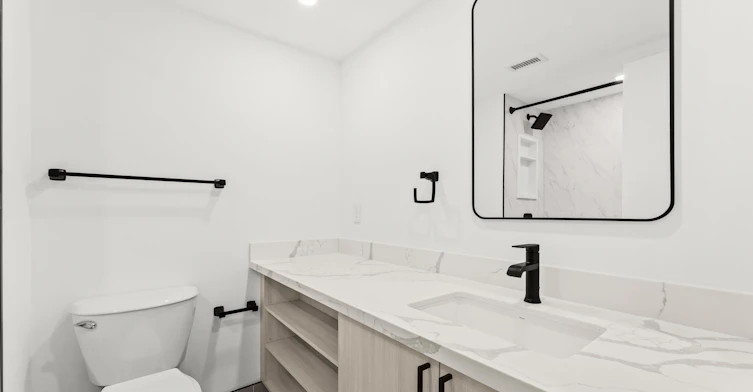 4B-44 Charles Street West, Toronto, ON, M4Y 1R7 - 13