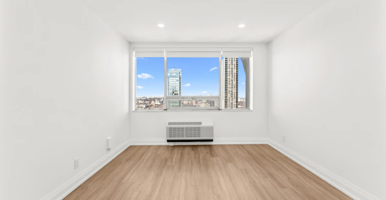 10B-44 Charles Street West, Toronto, ON, M4Y 1R7 - 12
