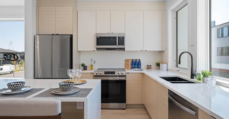 130 Element Drive NW, St. Albert, AB, T8N 7X2 - 7