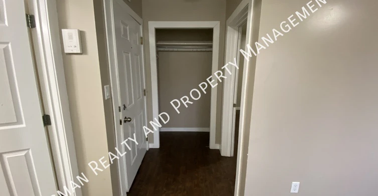 1-2023 Ottawa Street, Regina, SK, S4P 1P9