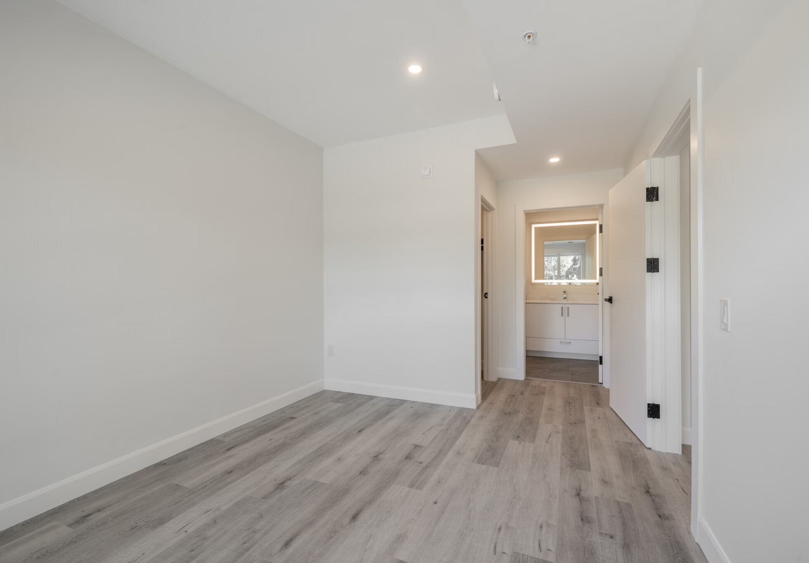 212-1370 Stittsville Main Street, Ottawa, ON, K2S 1V4 - 13